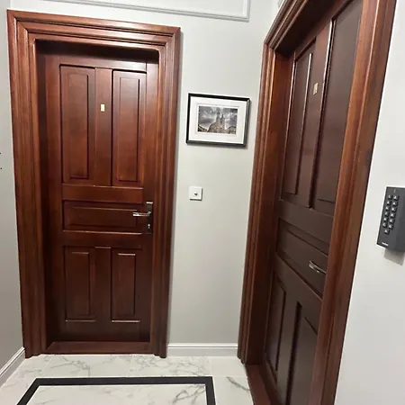 Charm & Comfort Renovated Gem In Old Town Sarego B Krakau