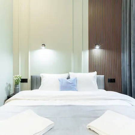 Charm & Comfort Renovated Gem In Old Town Sarego B