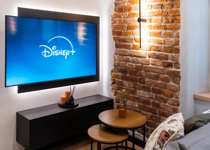 Charm & Comfort Renovated Gem In Old Town Sarego B Apartamento