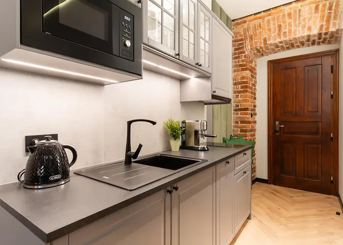 Charm & Comfort Renovated Gem In Old Town Sarego B Apartamento *